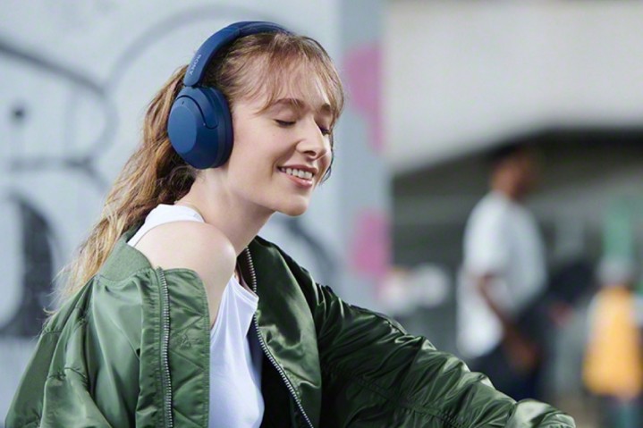 Sony 公布两款平价耳机，均加入支持 360 Reality Audio 音频