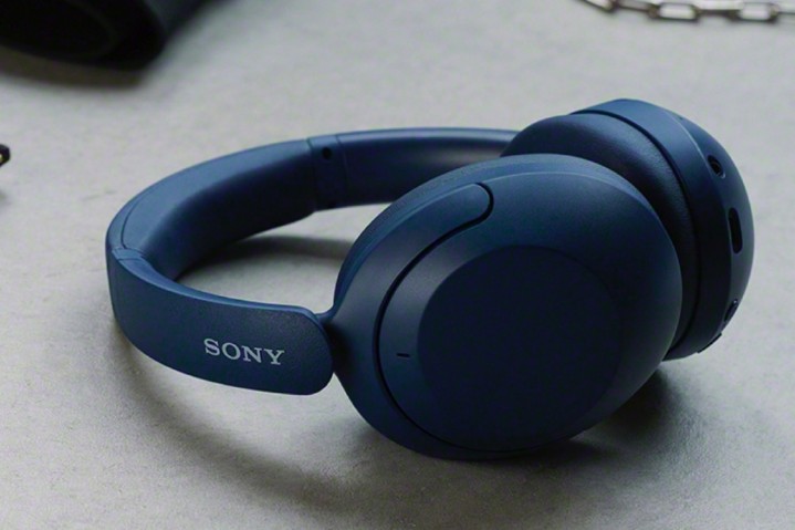 Sony 公布两款平价耳机，均加入支持 360 Reality Audio 音频